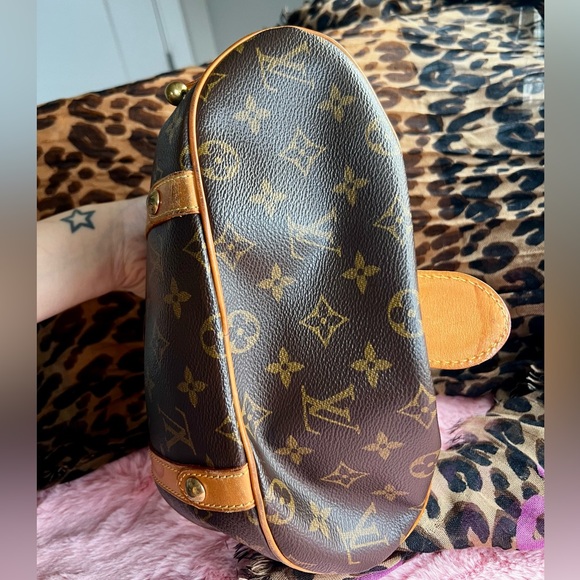 Louis Vuitton Theda PM handbag - Picture 6 of 10